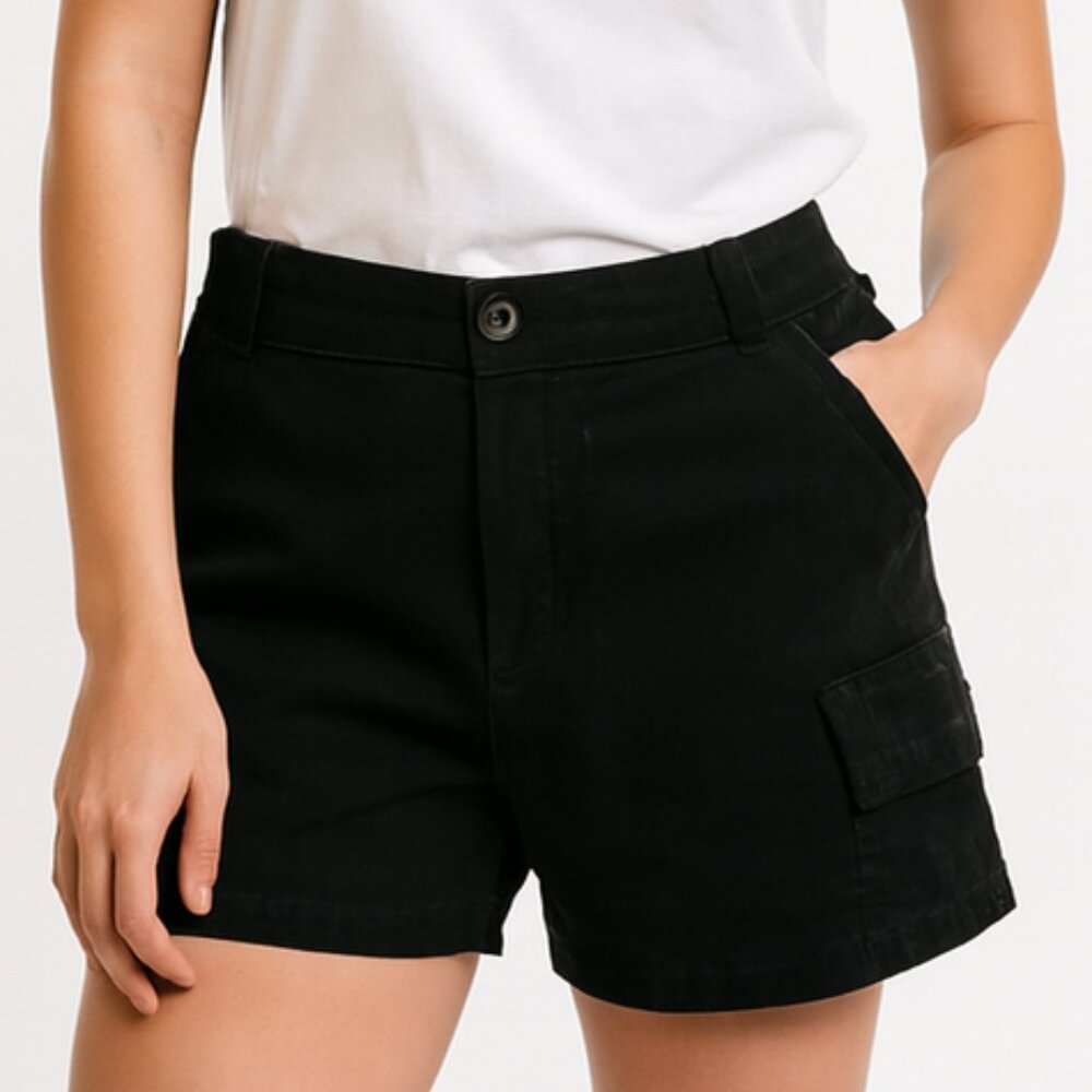 DKNY Women's Denim Shorts Black 100% Cotton Size 14 Zip Button Closure